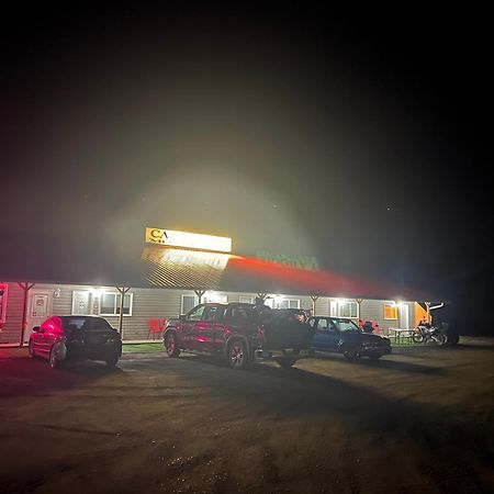 Calabogie Motor Inn Ngoại thất bức ảnh
