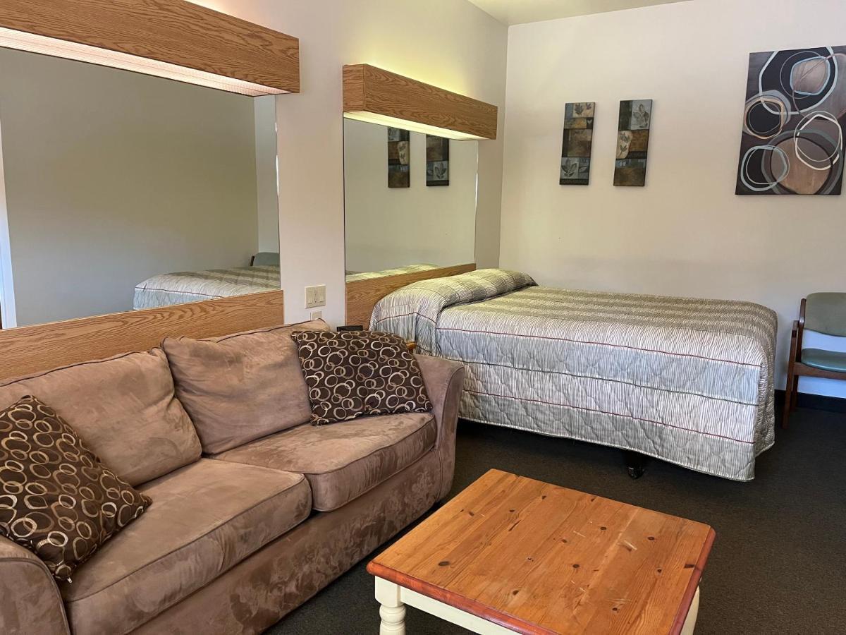Calabogie Motor Inn Ngoại thất bức ảnh