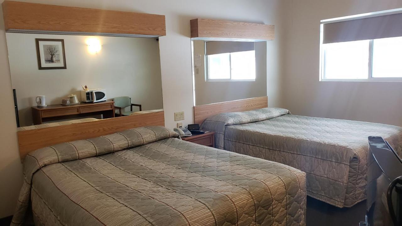 Calabogie Motor Inn Ngoại thất bức ảnh