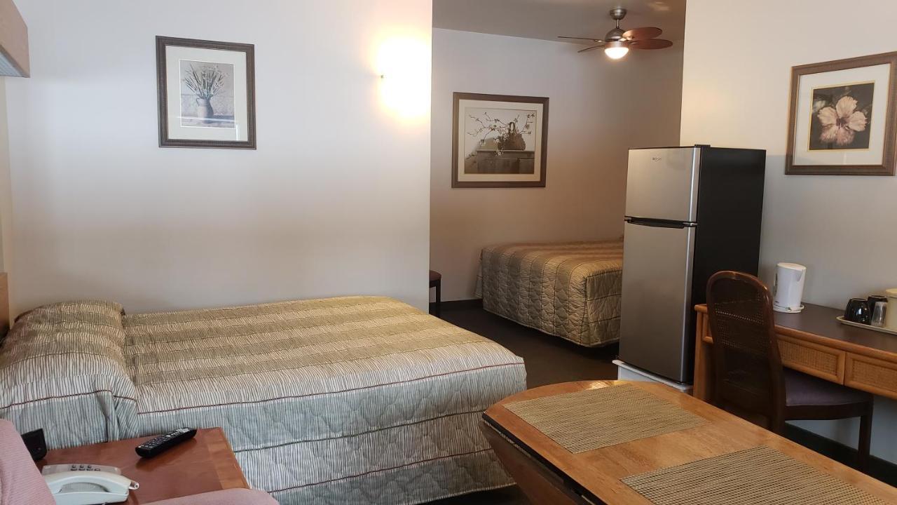 Calabogie Motor Inn Ngoại thất bức ảnh